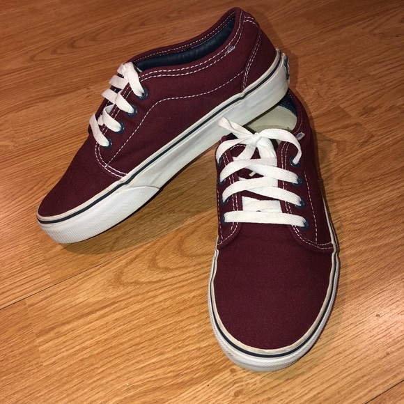 vans chukka low maroon